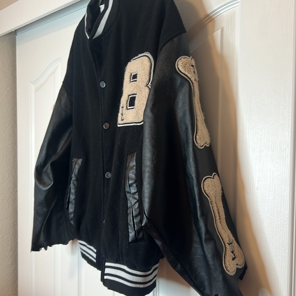 Aelfric Eden "Bone" PU Flocking Black Varsity Jacket Mens Size: Medium - Picture 4 of 9